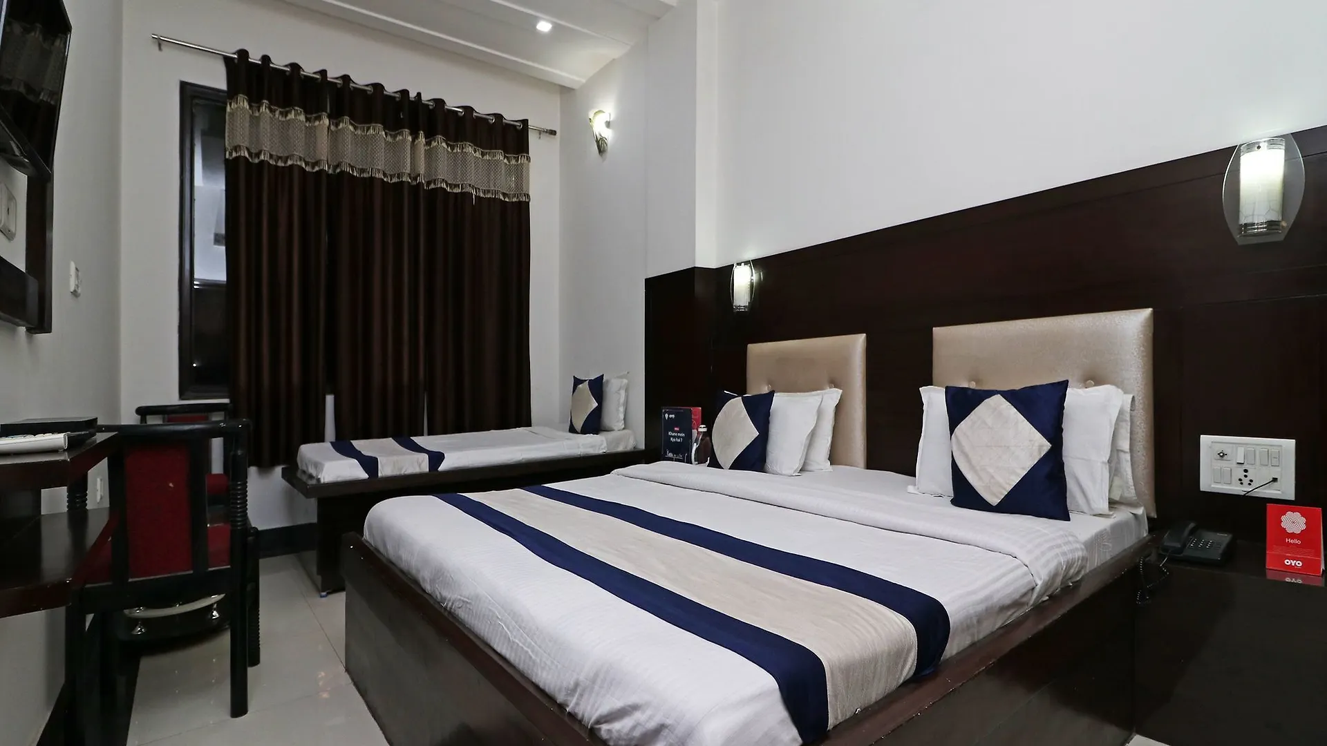 Oyo 9974 Hotel Taj Prince Agra