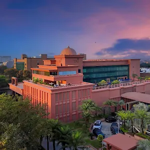 Hotell Taj & Convention Centre,